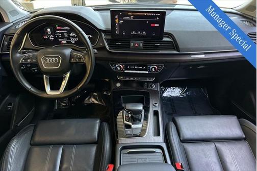 2022 Audi Q5 45 S line Prestige