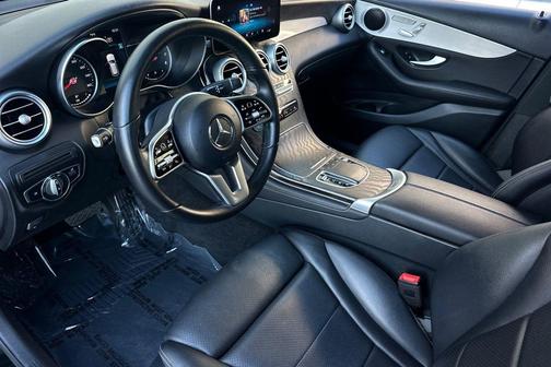 2021 Mercedes-Benz GLC 300 Base