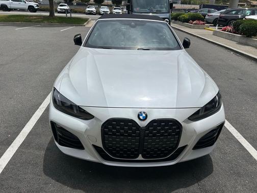 Mineral White Metallic 2025 BMW 430 i