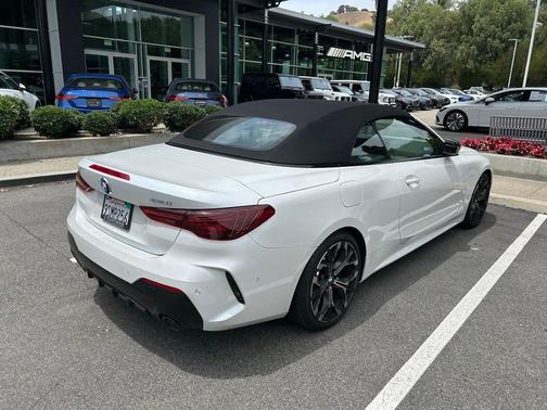 Mineral White Metallic 2025 BMW 430 i