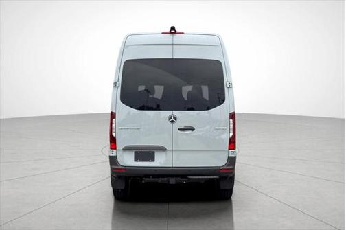 2025 Mercedes-Benz Sprinter 2500 Crew 144 WB