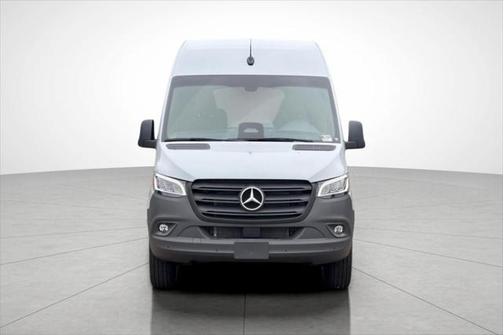 2025 Mercedes-Benz Sprinter 2500 Crew 144 WB