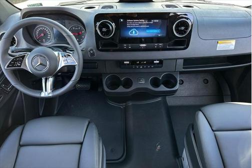 2025 Mercedes-Benz Sprinter 2500 Crew 144 WB