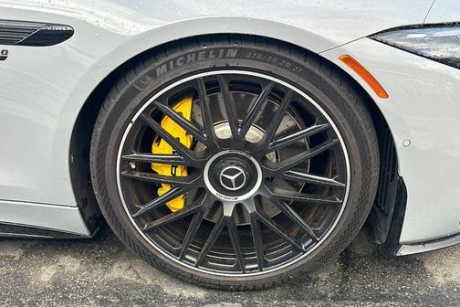 2022 Mercedes-Benz AMG SL 63 Base