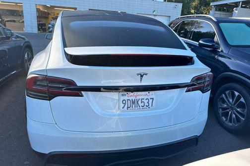 2023 Tesla Model X Standard Range