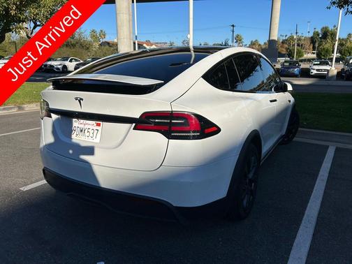 2023 Tesla Model X Standard Range