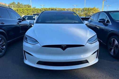 2023 Tesla Model X Standard Range