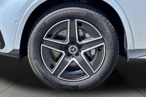Cirrus Silver Metallic 2026 Mercedes-Benz GLC 300 Base