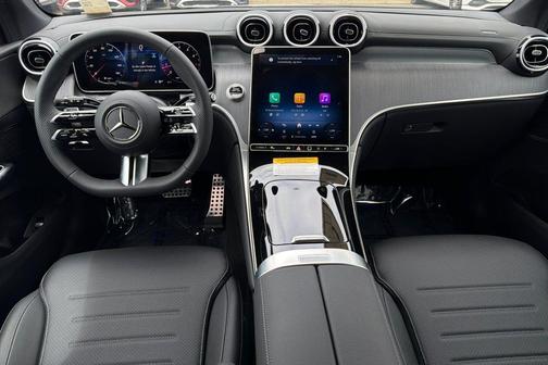 Obsidian Black Metallic 2026 Mercedes-Benz GLC 300 Base