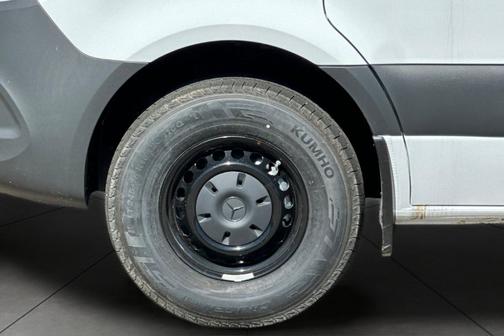 2025 Mercedes-Benz Sprinter 2500 Standard Roof