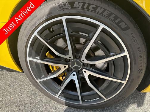 2022 Mercedes-Benz AMG SL 63 Base