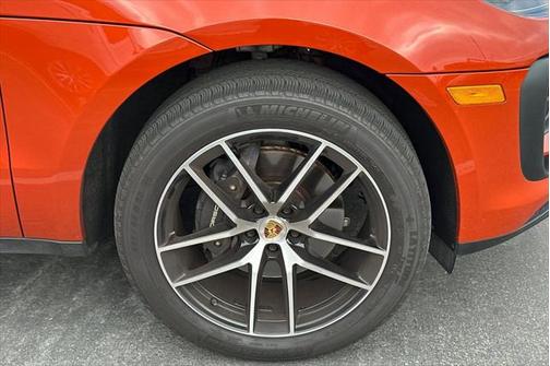 2022 Porsche Macan Base