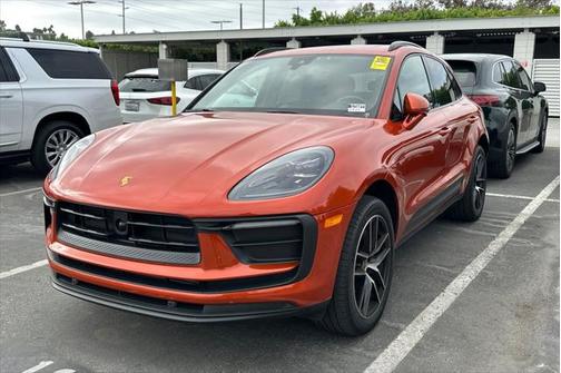 2022 Porsche Macan Base