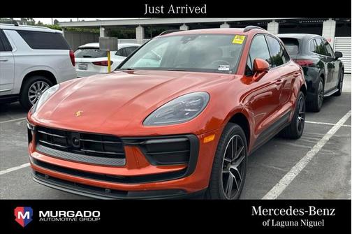 2022 Porsche Macan Base