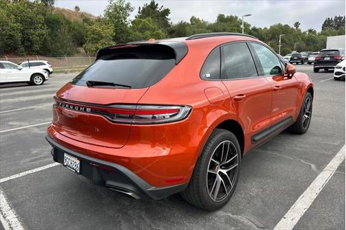 2022 Porsche Macan Base