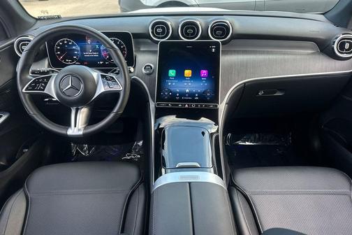 2025 Mercedes-Benz GLC 300 4MATIC
