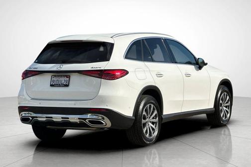 2025 Mercedes-Benz GLC 300 4MATIC