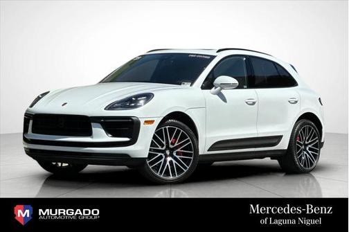 2023 Porsche Macan Base