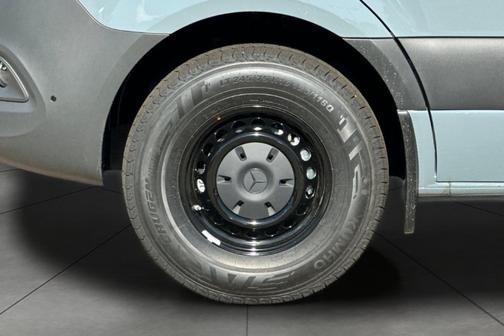 2025 Mercedes-Benz Sprinter 2500 Passenger 144 WB