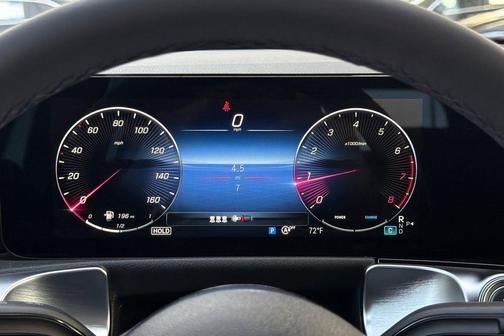 Polar White 2026 Mercedes-Benz GLB 250 Base