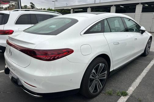 Polar White 2023 Mercedes-Benz EQS 450 4MATIC