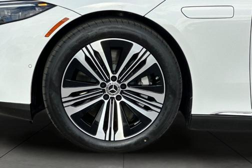 Polar White 2023 Mercedes-Benz EQS 450 4MATIC