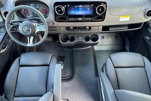 2026 Mercedes-Benz Sprinter 2500 Standard Roof