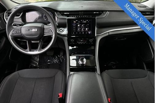2022 Jeep Grand Cherokee L Laredo