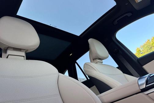 Polar White 2026 Mercedes-Benz GLC 300 Base