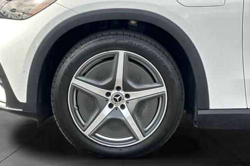 Polar White 2024 Mercedes-Benz EQE 350 4MATIC