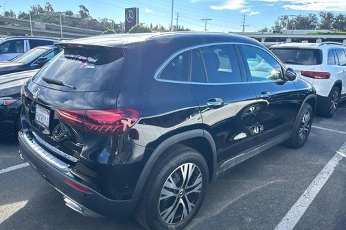 2025 Mercedes-Benz GLA 250 4MATIC
