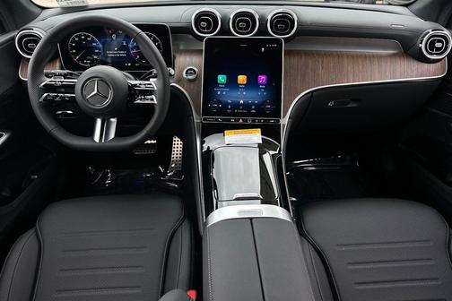2026 Mercedes-Benz GLC 300 4MATIC