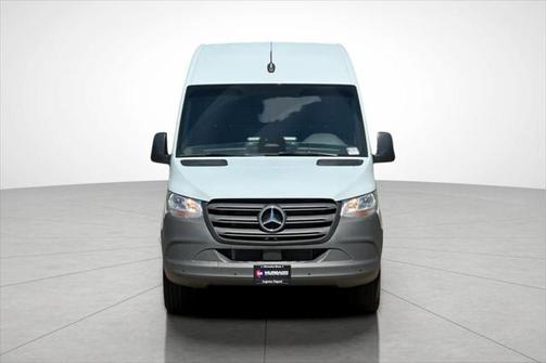 2025 Mercedes-Benz Sprinter 2500 Standard Roof