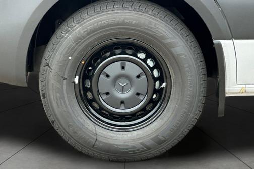 2025 Mercedes-Benz Sprinter 2500 Standard Roof