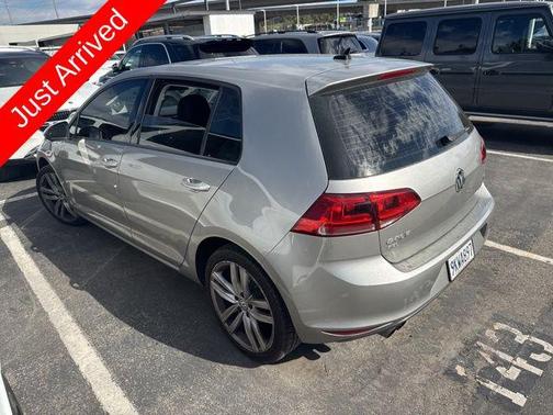 2017 Volkswagen Golf TSI SE 4-Door