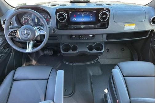 2025 Mercedes-Benz Sprinter 2500 High Roof