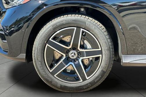 2026 Mercedes-Benz GLC 300 Base