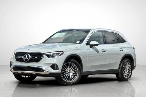 MANUFAKTUR Alpine Grey 2026 Mercedes-Benz GLC 300 Base