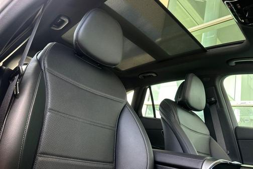 MANUFAKTUR Alpine Grey 2026 Mercedes-Benz GLC 300 Base