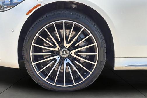 MANUFAKTUR exclusive cashmere white magno 2023 Mercedes-Benz S-Class 4MATIC