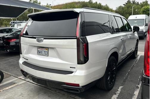 2021 Cadillac Escalade ESV Sport Platinum