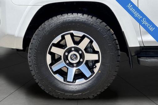2024 Toyota 4Runner TRD Off Road