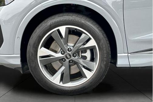 2024 Audi Q4 e-tron Premium Plus 50 quattro