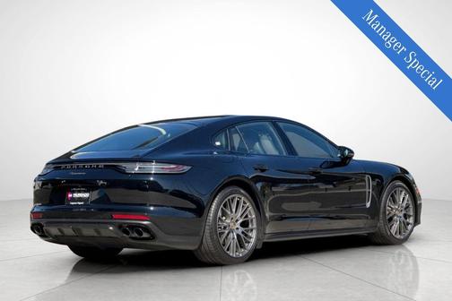 2023 Porsche Panamera Platinum Edition