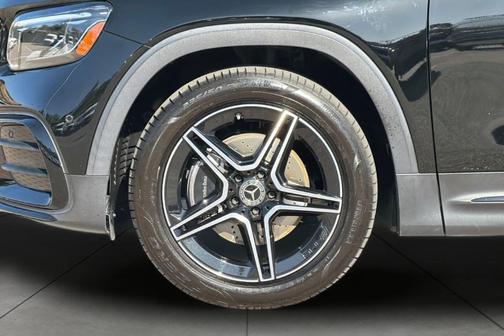 Night Black 2024 Mercedes-Benz GLB 250 Base