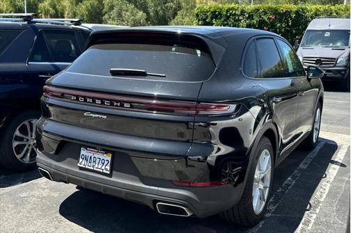 2024 Porsche Cayenne Base