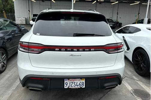 2024 Porsche Macan Base
