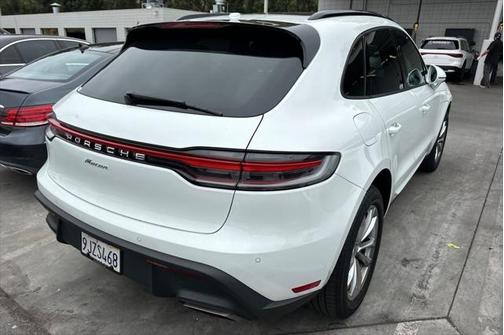 2024 Porsche Macan Base