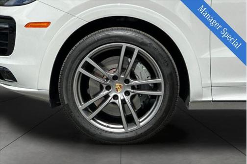 2023 Porsche Cayenne S