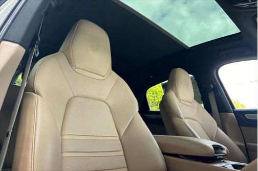 2023 Porsche Cayenne S